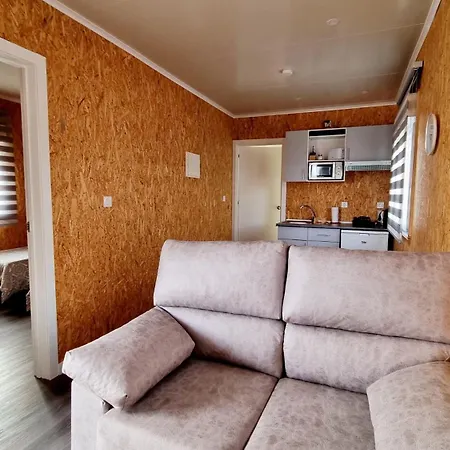 Kompleks wypoczynkowy Family Surf - *